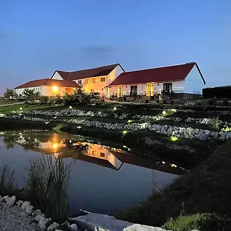 Bed & Breakfast Alsoszuhai Dulo Vendeghaz Es Rendezvenyterem
