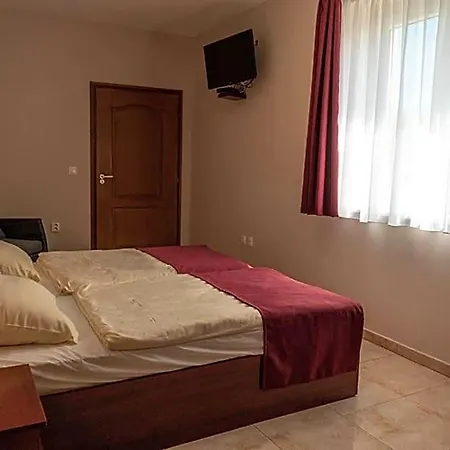 Alsoszuhai Dulo Vendeghaz Es Rendezvenyterem *